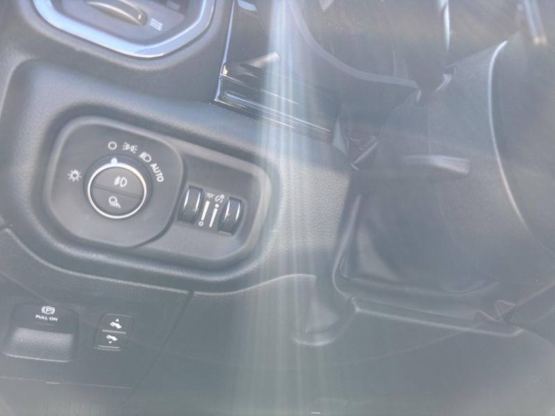 New 2026 RAM 1500 Laramie Crew Cab 4x4 5