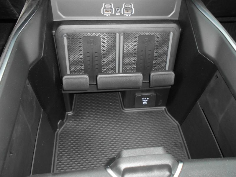 2025 RAM 2500 Big Horn Crew Cab 4x4 6