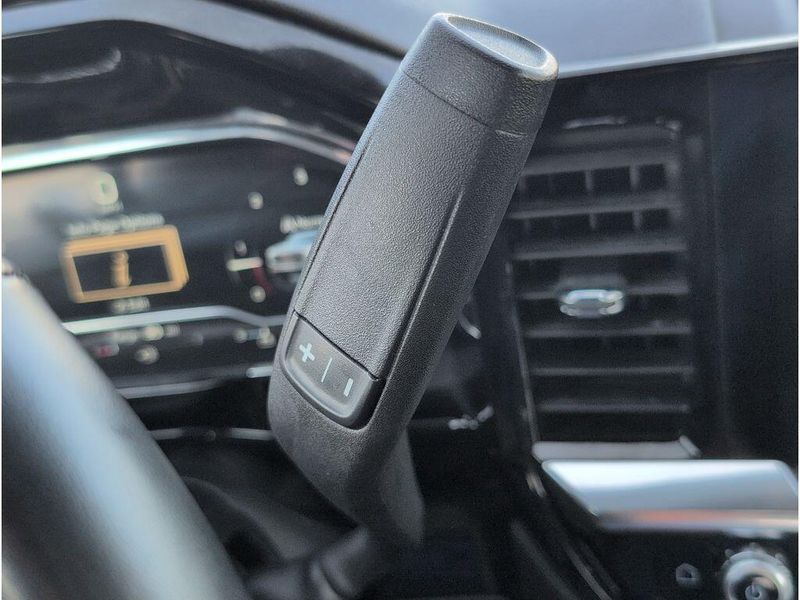 Used 2025 GMC Sierra 1500 SLTImage 27