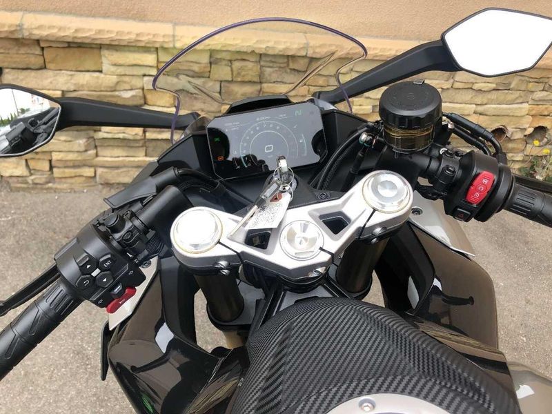 2024 CFMOTO 450SS Image 10