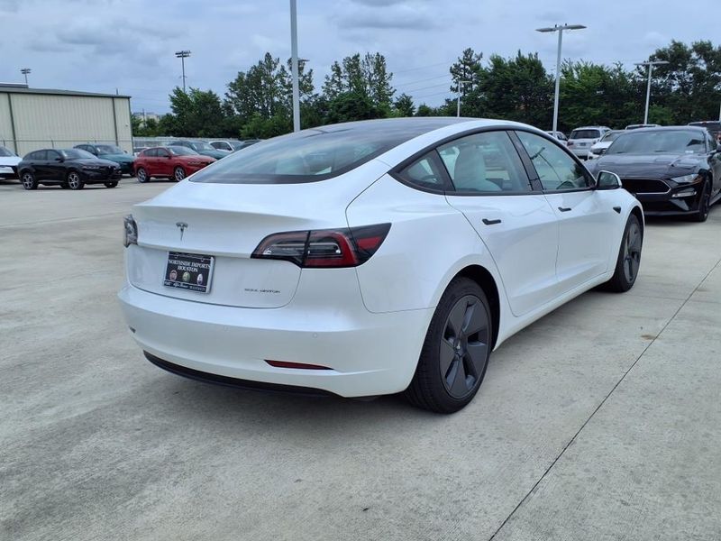 2021 Tesla Model 3 Long RangeImage 8