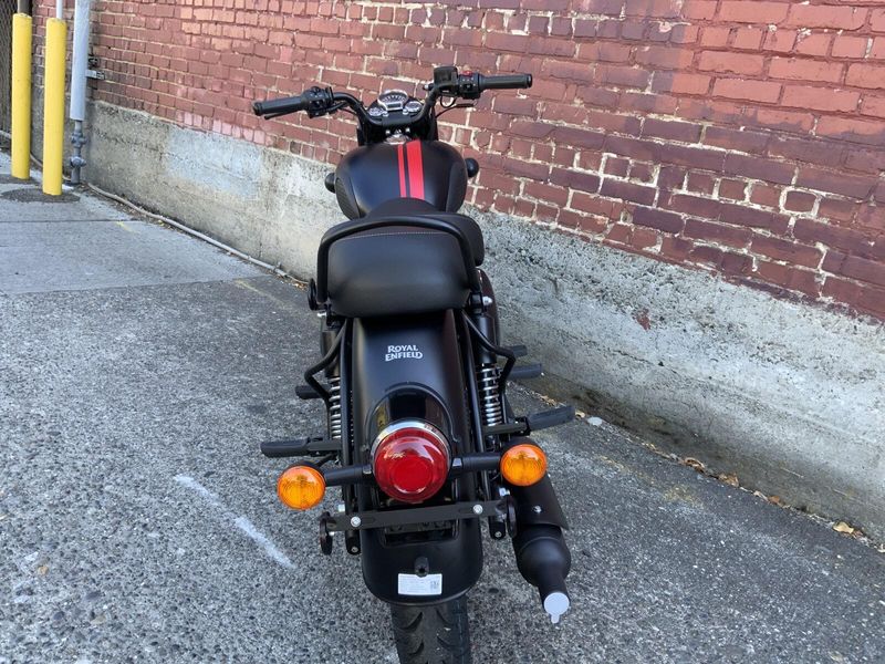 2024 Royal Enfield CLASSIC 350 