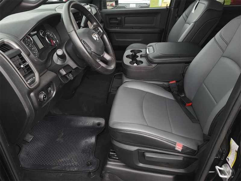 2025 RAM 2500 Tradesman Crew Cab 4x4 8