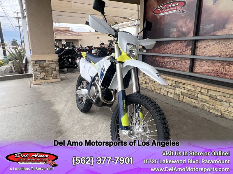 2024 HUSQVARNA FE 350S  in a WHITE exterior color. Del Amo Motorsports of Los Angeles (562) 262-9181 delamomotorsports.com 