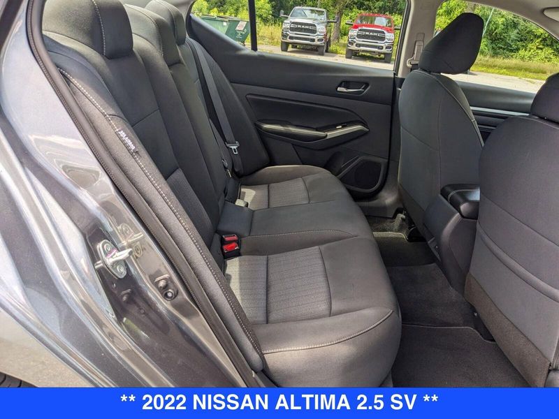 2022 Nissan Altima 2.5 SV photo 30