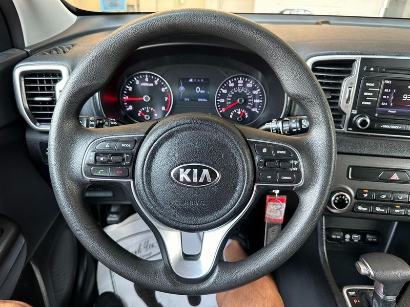 2019 Kia Sportage LXImage 2