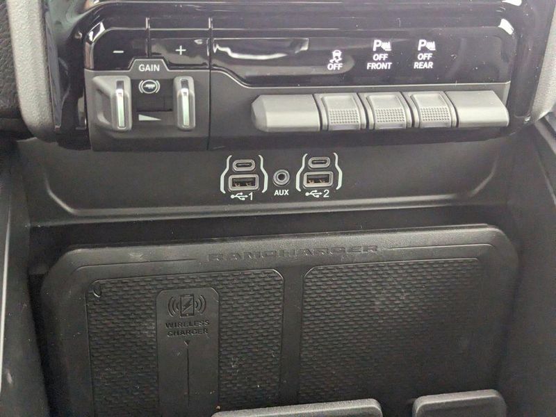 2025 RAM 1500 Laramie Crew Cab 4x4 5