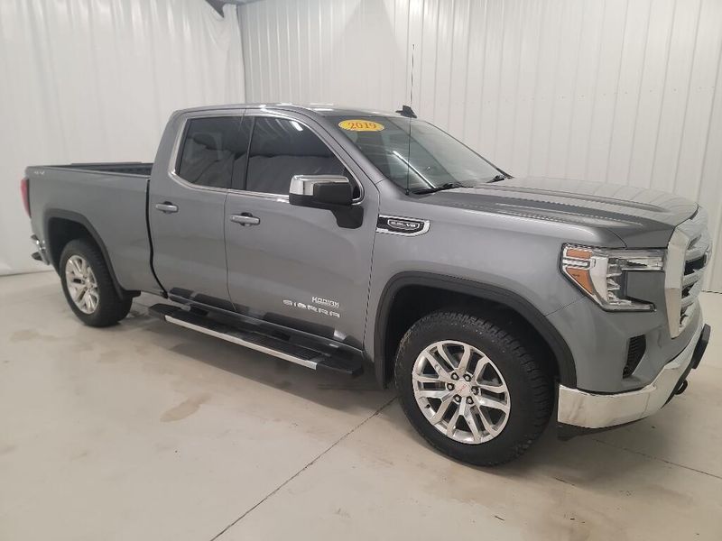 2019 Gmc Sierra 1500 SLE photo 2
