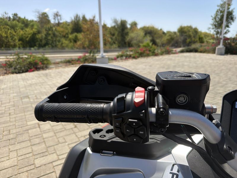 New 2027 CFMOTO CFORCE 800 TOURING Image 22