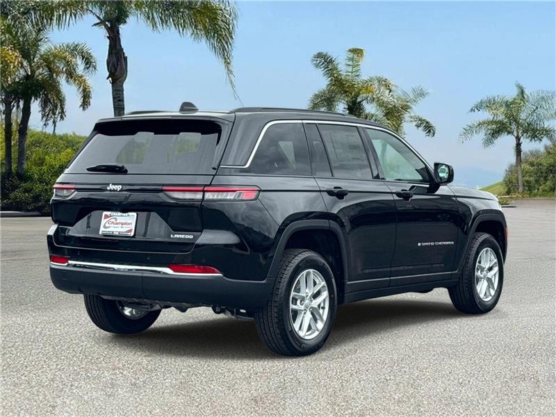 New 2026 Jeep Grand Cherokee Laredo X 4x2