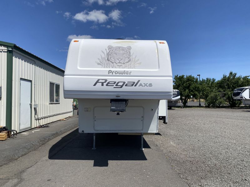 2004 FLEETWOOD PROWLER REGAL AX6 Image 7