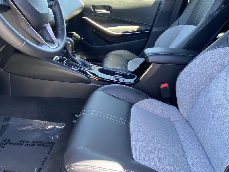 2024 Toyota Corolla Hatchback XSEImage 17