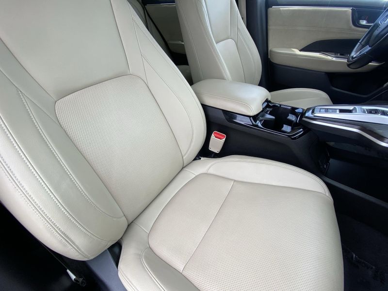 Used 2018 Honda Clarity Plug-In Hybrid TouringImage 13