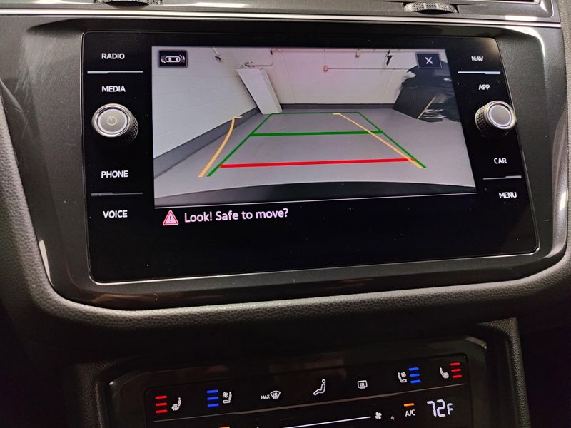 Used 2024 Volkswagen Tiguan SEL R-Line AWD w/Sunroof/NavImage 26