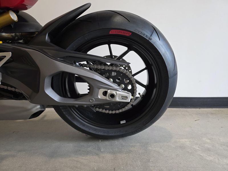 New 2025 Ducati Streetfighter V4 S 3G 