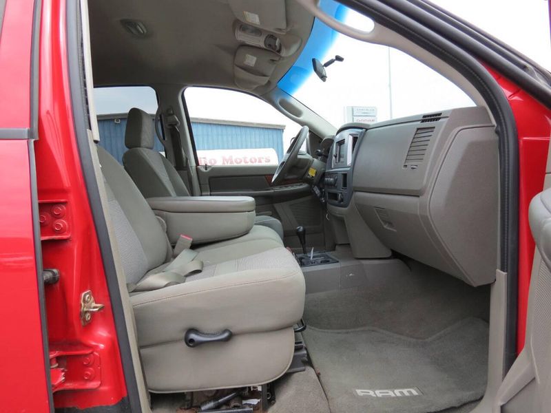 2006 Dodge Ram 2500 SLT 4x4 4dr Quad Cab 6.3 ft. SB PickupImage 23