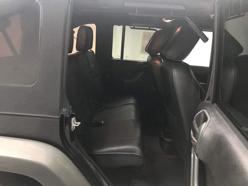 2015 Jeep Wrangler Unlimited SportImage 13