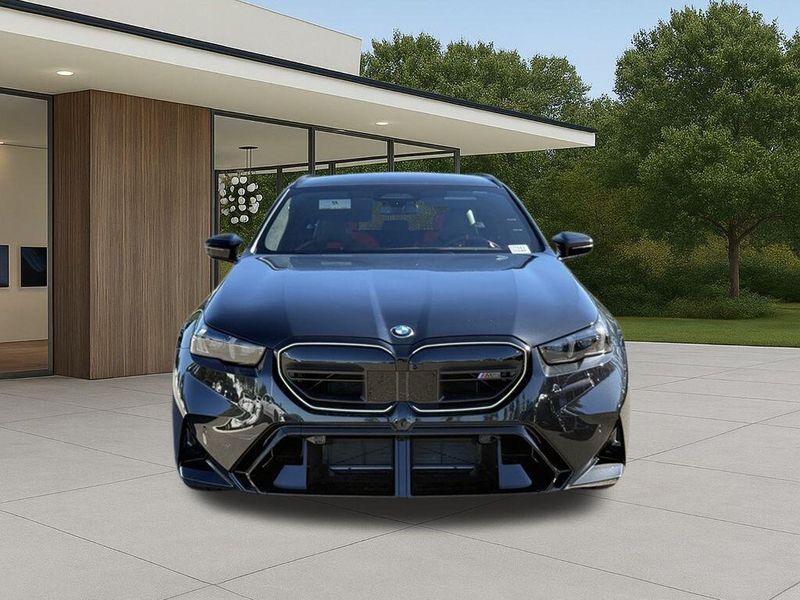 New 2026 BMW M5 BaseImage 4