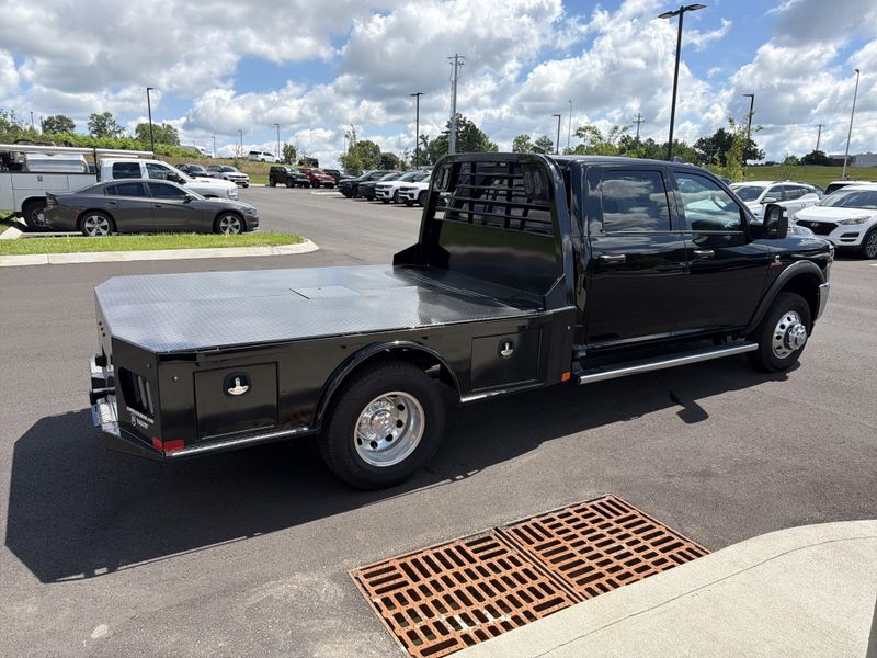 New 2026 RAM 3500 Tradesman Crew Cab Chassis 4x4 60