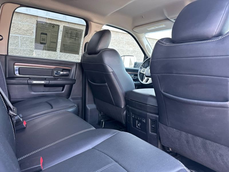 2018 Ram 2500 Laramie photo 9