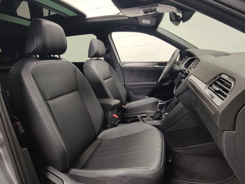2024 Volkswagen Tiguan SE R-Line Black AWD w/SunroofImage 6