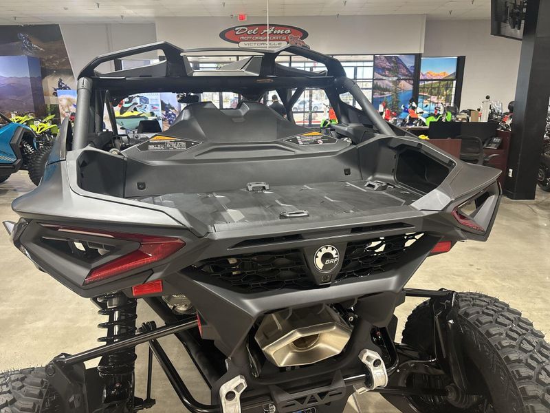 New 2026 Can-Am MAVERICK R MAX X RS 999T DCT Image 30