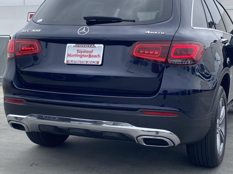 Used 2022 Mercedes-Benz GLC 300Image 4