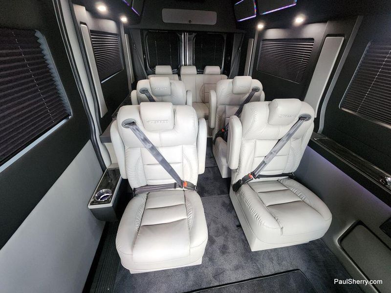 New 2024 RAM Promaster 2500 Slt+ Window Van High Roof 159