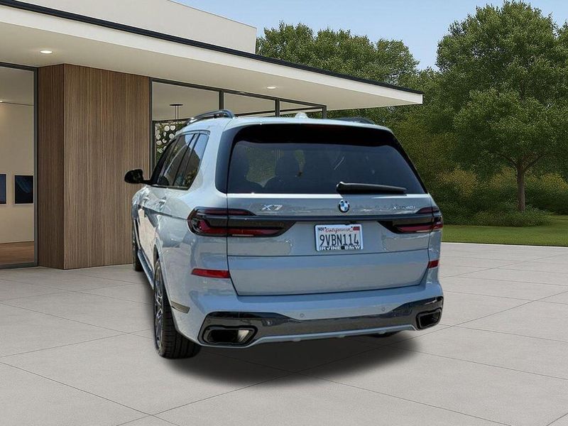 Used 2026 BMW X7 xDrive40iImage 10
