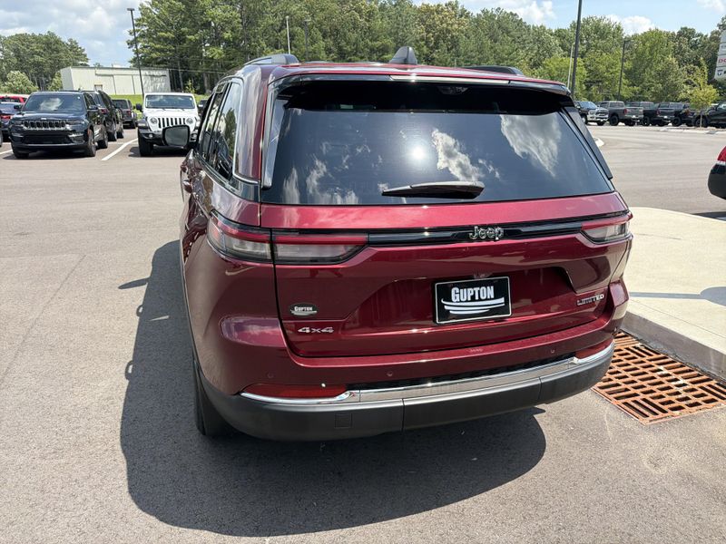 Used 2023 Jeep Grand Cherokee LimitedImage 16