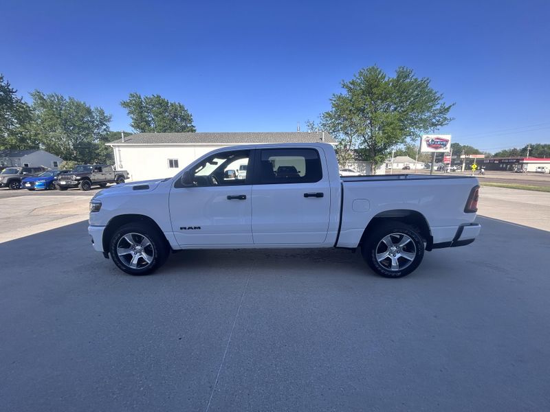 2025 RAM 1500 TradesmanImage 5