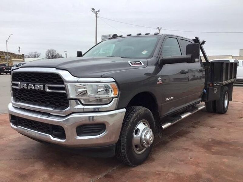 2021 RAM 3500 Chassis TradesmanImage 1