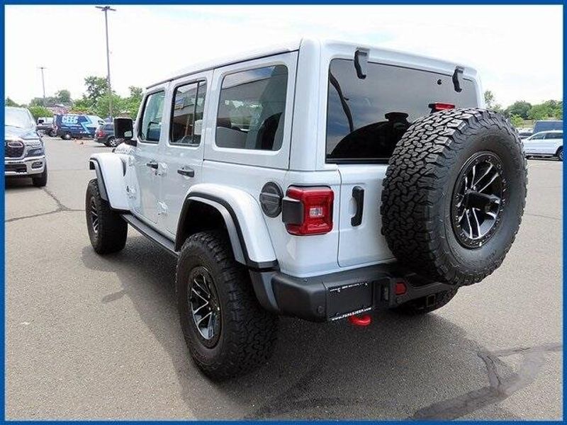 New 2025 Jeep Wrangler Rubicon XImage 5