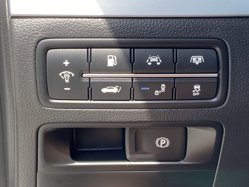 Used 2018 Genesis G80 3.8Image 23