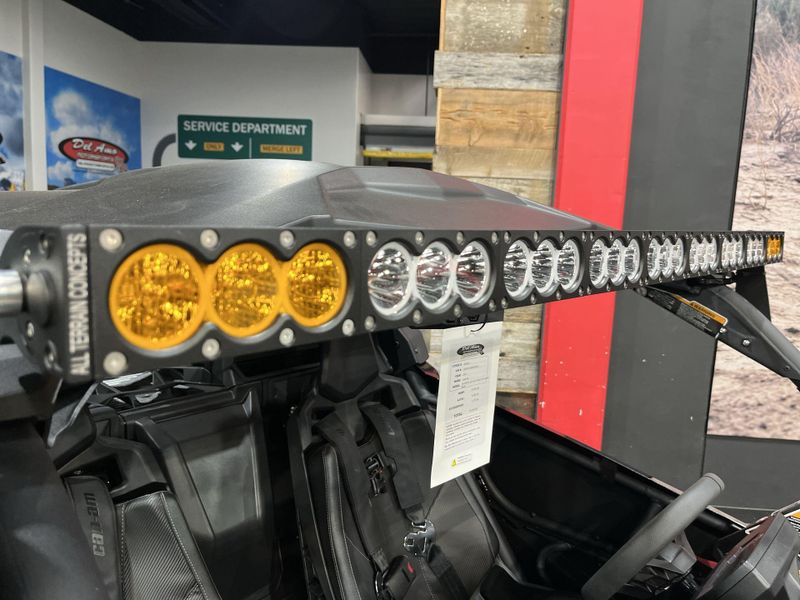 New 2025 Can-Am MAVERICK X3 X RS TURBO RR SMART-SHOX Image 19