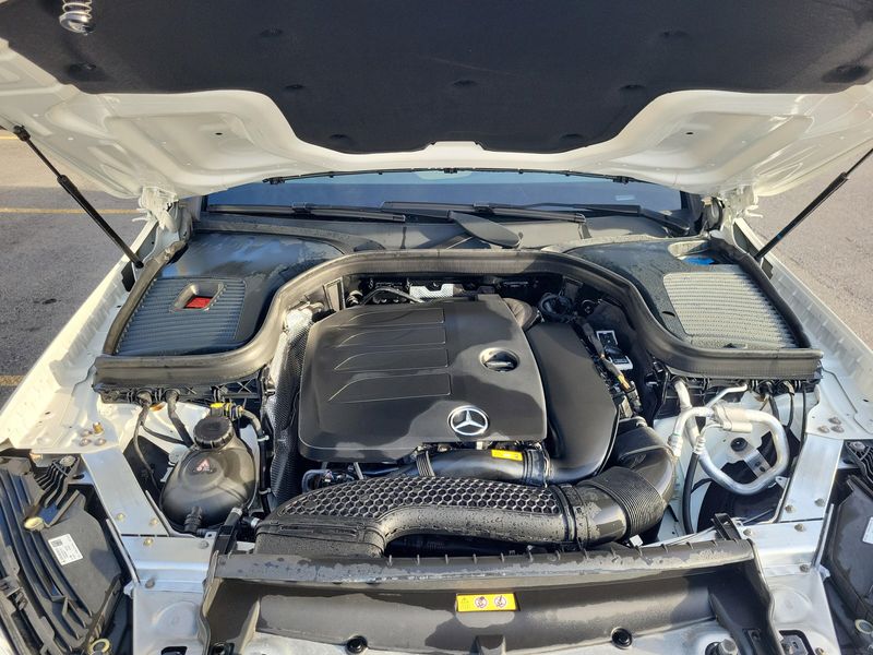 Used 2022 Mercedes-Benz GLC 300Image 23