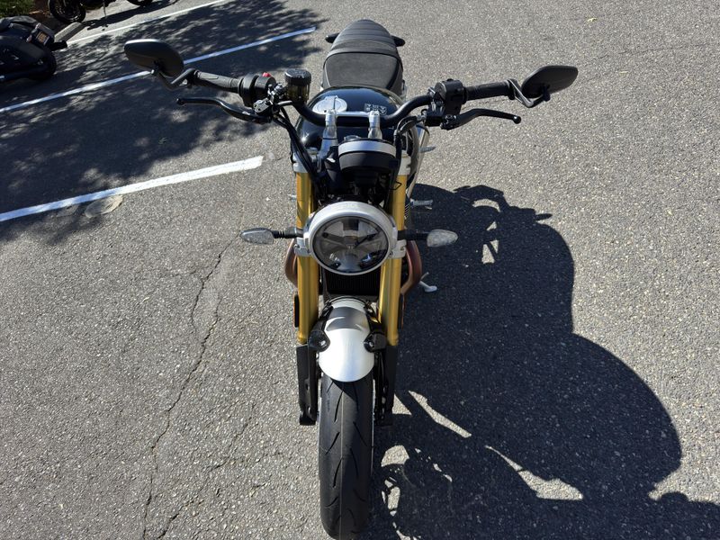 2025 Triumph Speed Twin 1200 RS - SAPPHIRE BLACK 