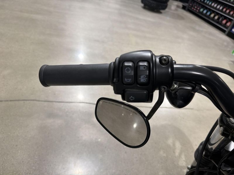 Used 2020 Harley-Davidson SPORTSTER IRON 883 Image 22