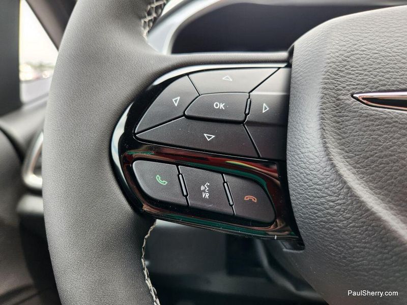 New 2025 Chrysler Pacifica LimitedImage 34