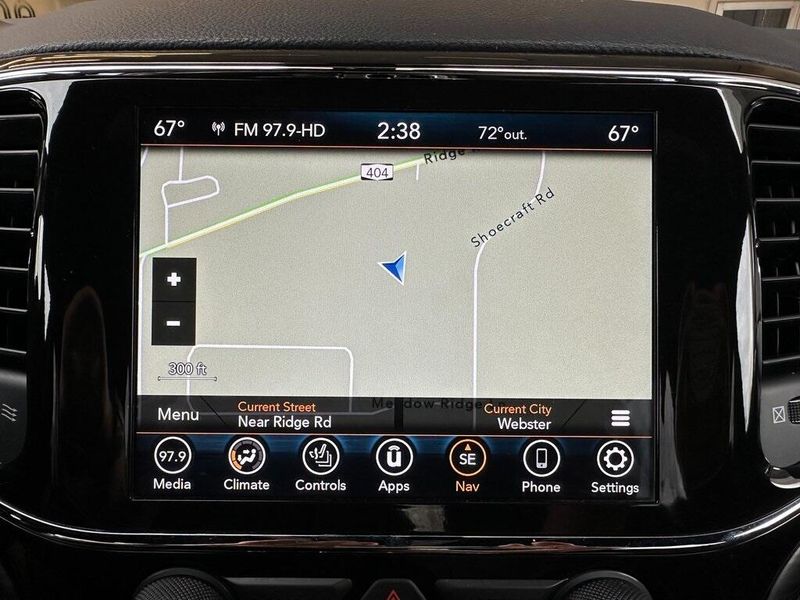 2021 Jeep Grand Cherokee Laredo XImage 4