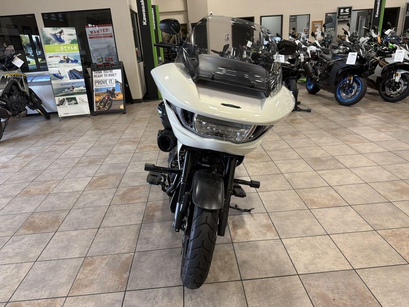 Used 2024 Harley-Davidson ROAD GLIDE CVO ST Image 12