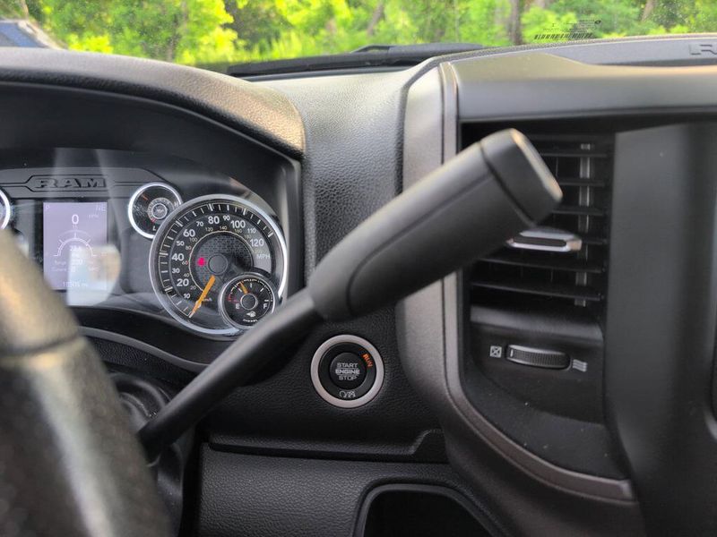 2022 RAM 2500 TradesmanImage 27
