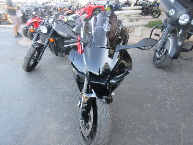 USED 2022 YAMAHA YZF-R1 Image 7