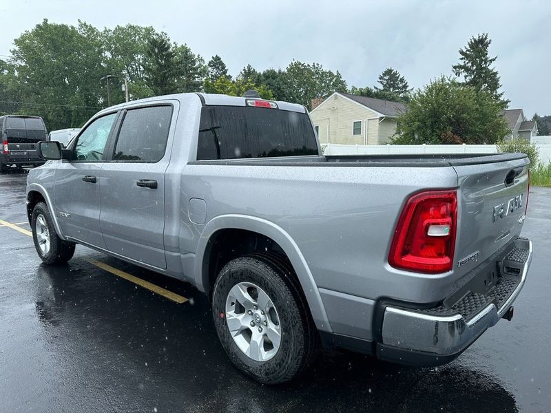 2025 RAM 1500 Big Horn Crew Cab 4x4 5