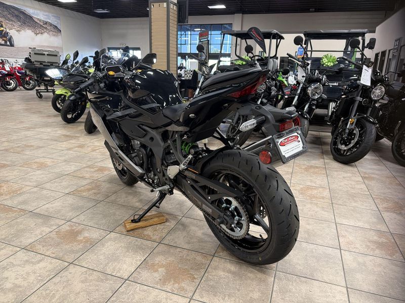 New 2026 Kawasaki NINJA ZX-4RR ABS Image 15