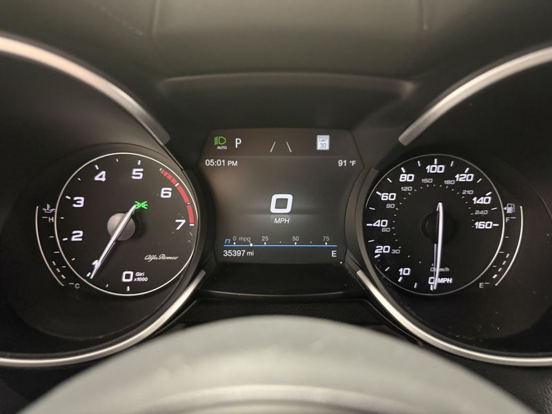 Used 2023 Alfa Romeo Stelvio VeloceImage 34