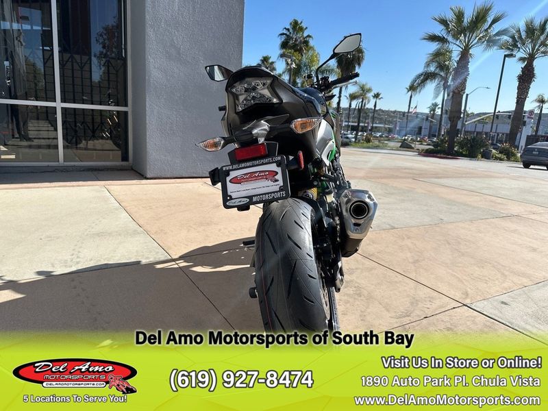 2024 Kawasaki ZR900MRFNL-BK2  in a METALLIC SPARK BLACK/METALLIC MATTE GRAPHENESTEEL GRAY/CANDY LIME GREEN exterior color. Del Amo Motorsports of South Bay (619) 547-1937 delamomotorsports.com 