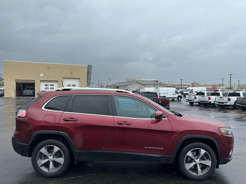 2019 Jeep Cherokee LimitedImage 13