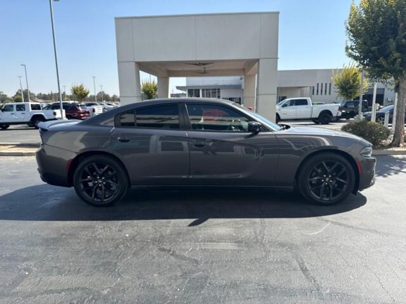 2022 Dodge Charger SXT photo 9