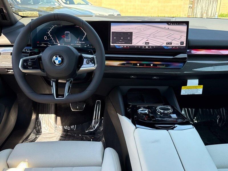 New 2027 BMW 5 Series 540i xDriveImage 25